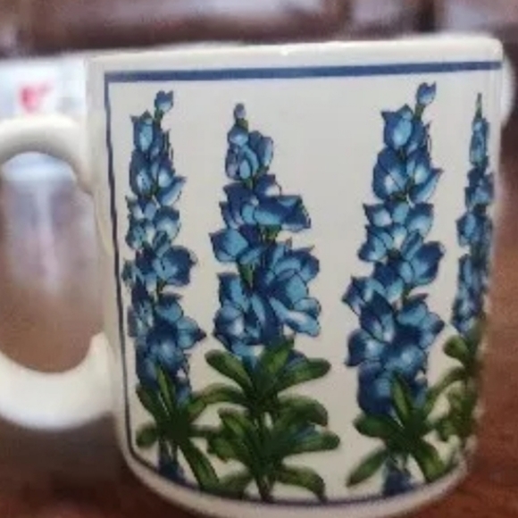Vintage BLUEBONNET Coffee Mug Distressed - Picture 8 of 9